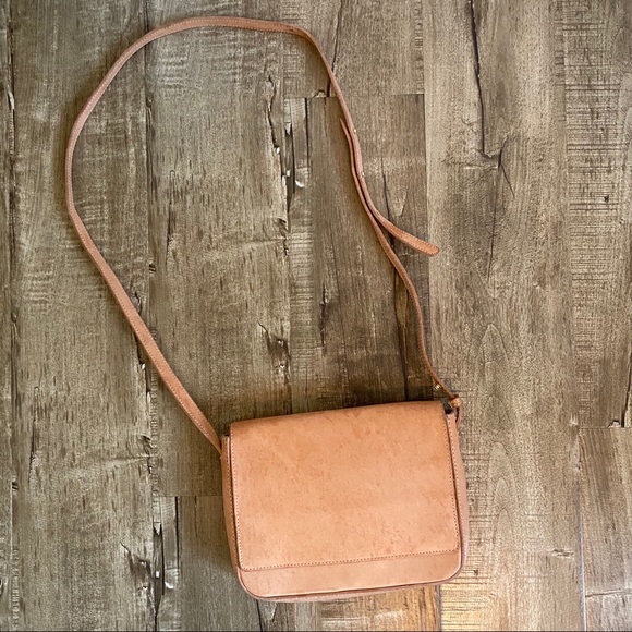 Nisolo Handbags - Nisolo Clara Leather Crossbody Flap Bag in Tan